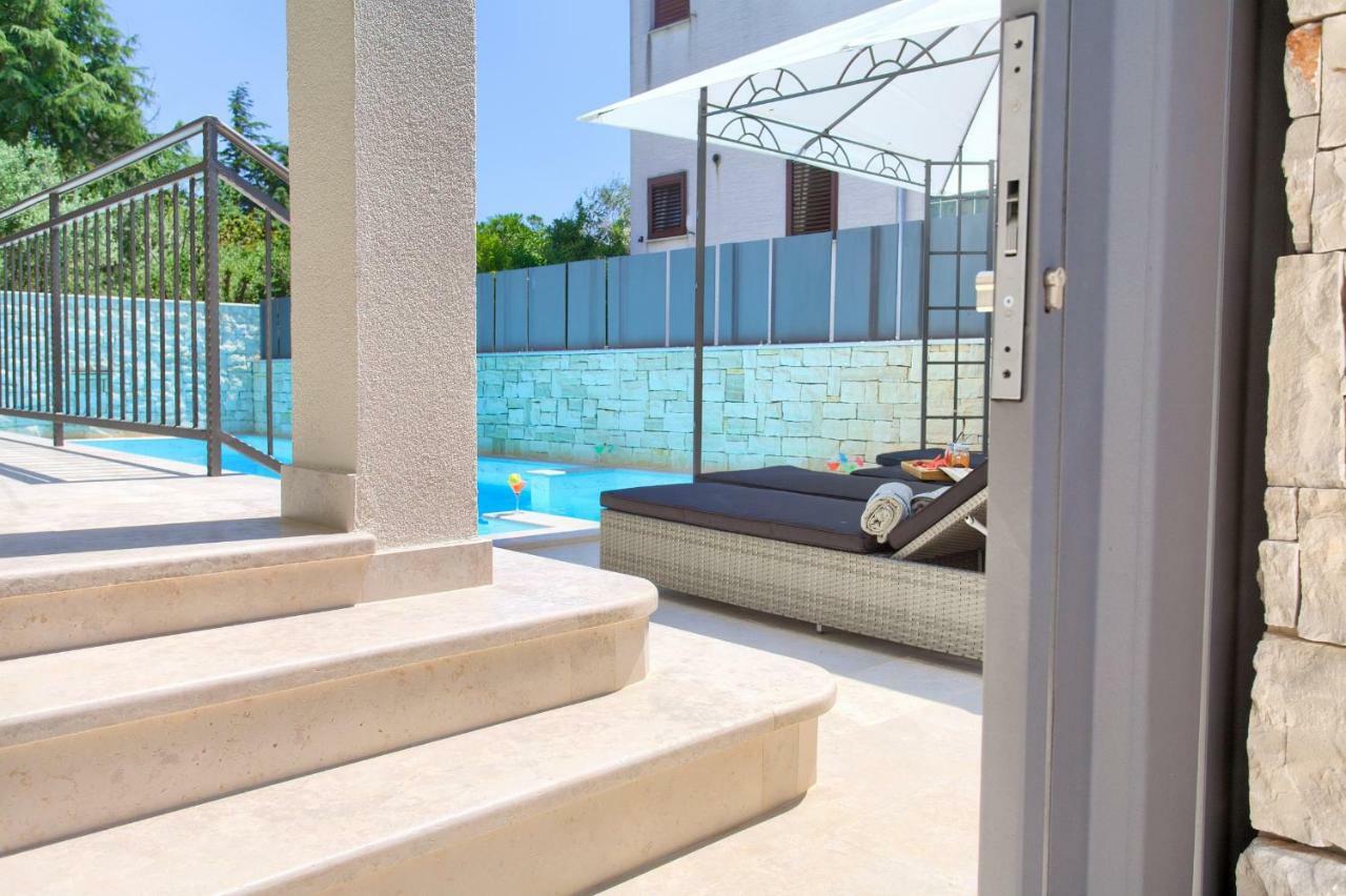 Luxury Vall Apartment Крк Экстерьер фото